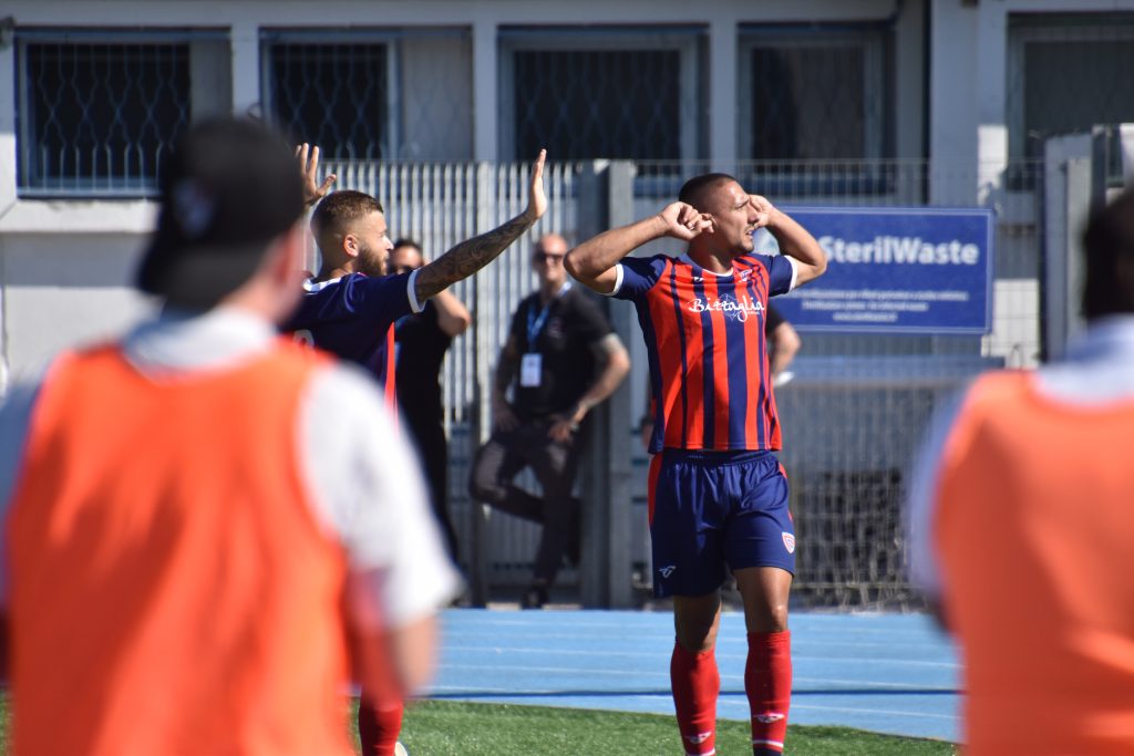 Teti al 94° regala il pareggio contro il Portici. Al San Ciro termina 1-1